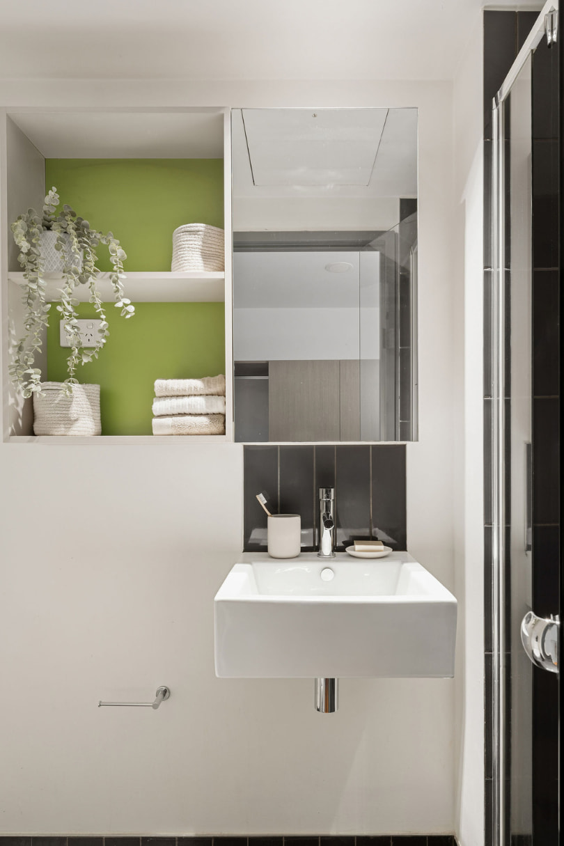 Iglu Broadway Standard NRAS Studio Apartment
