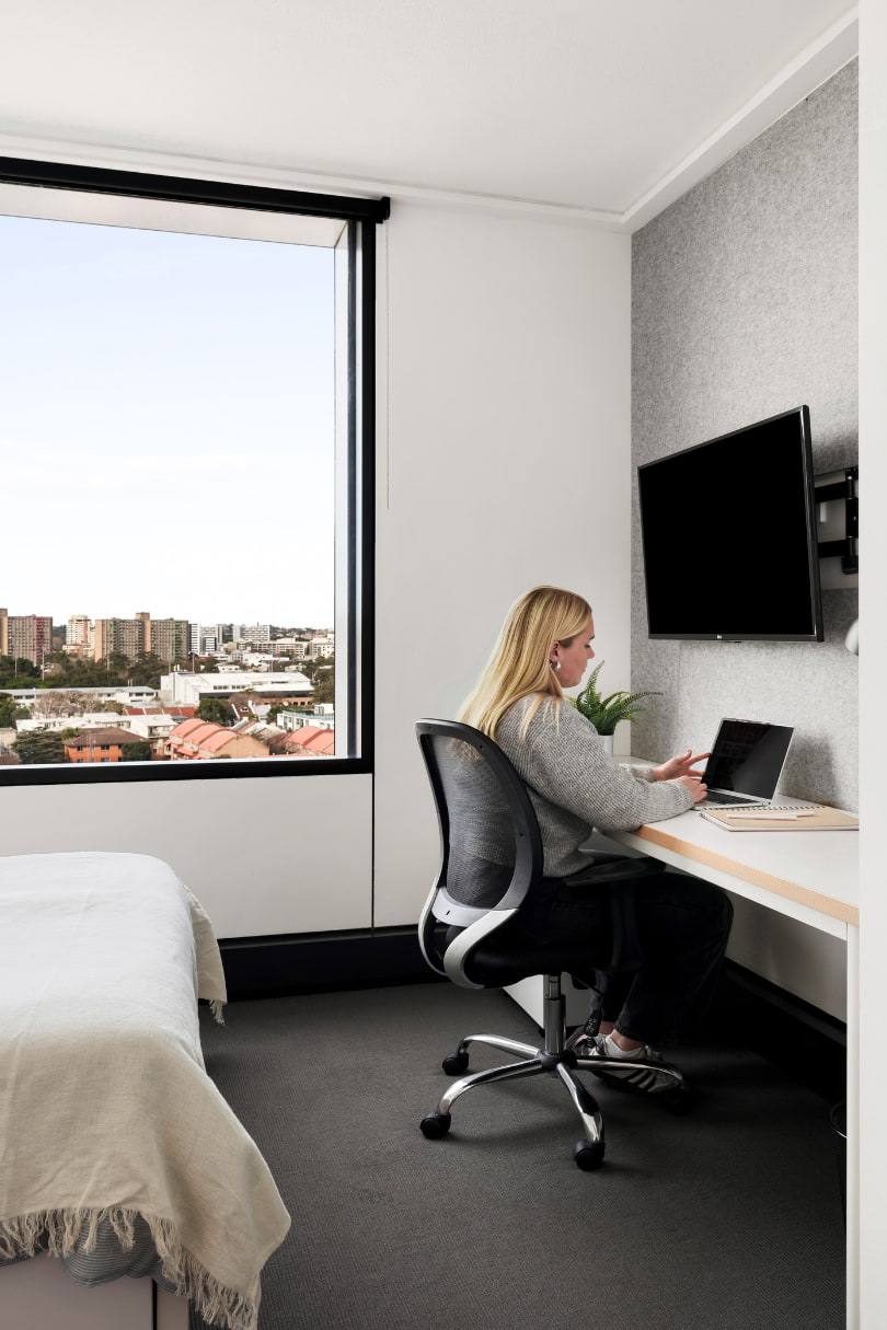 Iglu Redfern U18 Premium Studio Apartment