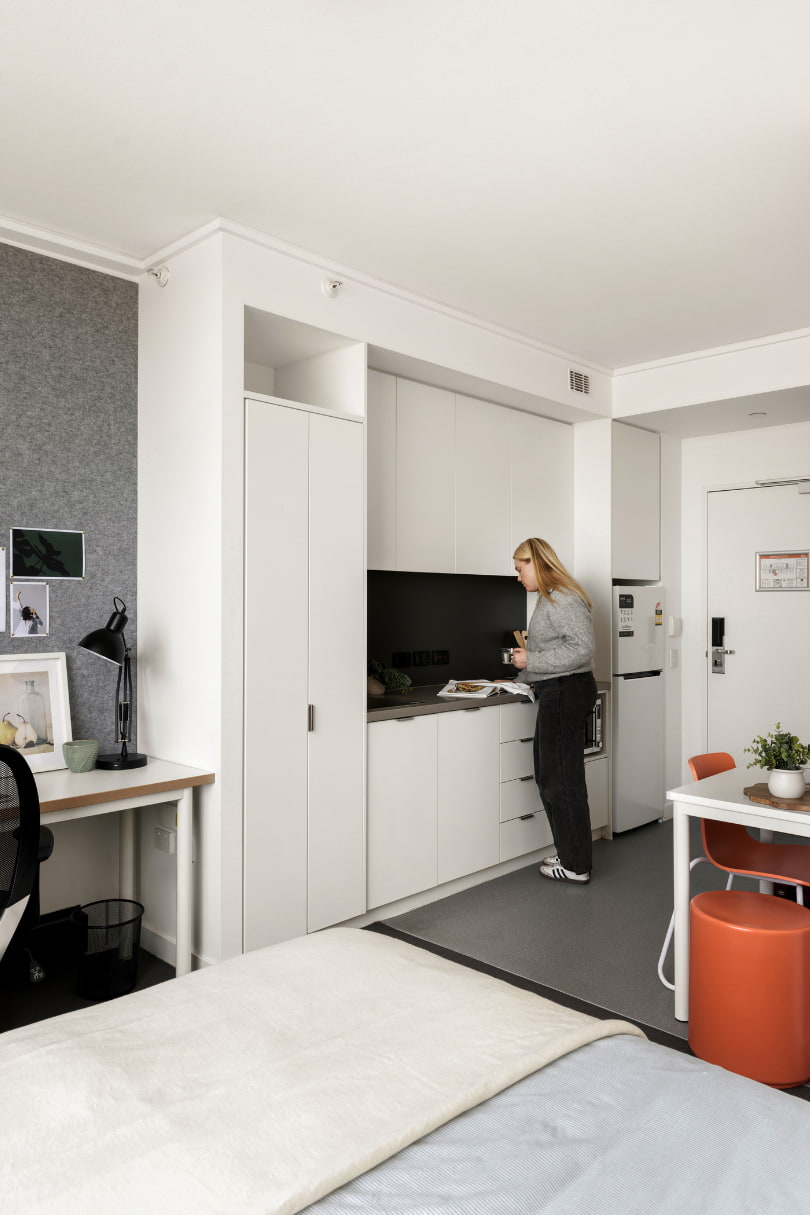 Iglu Redfern U18 Premium Studio Apartment
