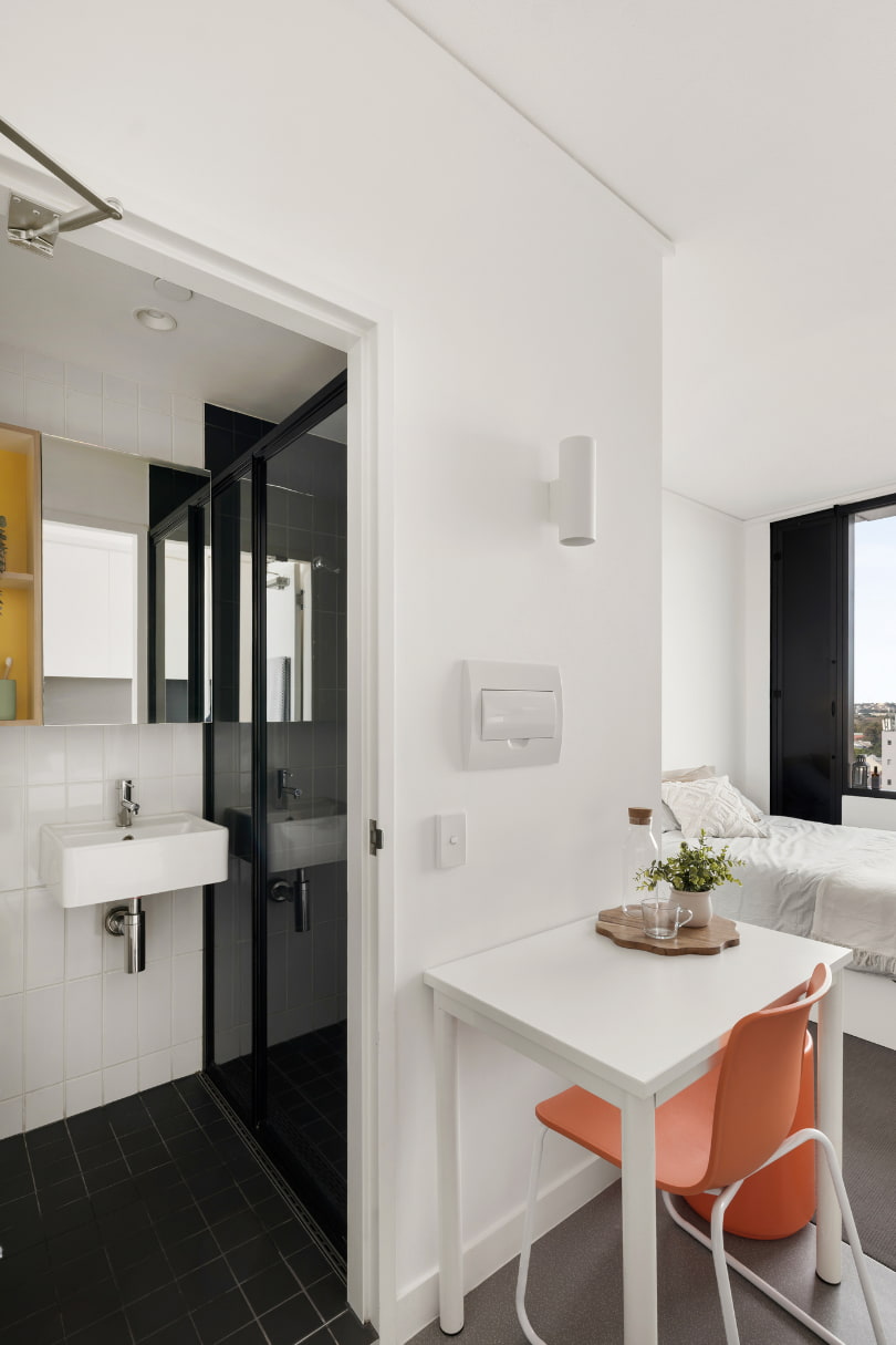 Iglu Redfern U18 Premium Studio Apartment