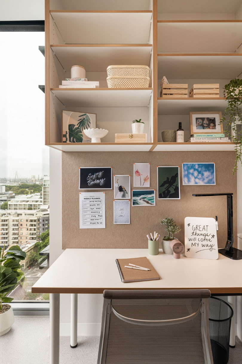 Iglu Central Park Premium Studio Apartment - Study